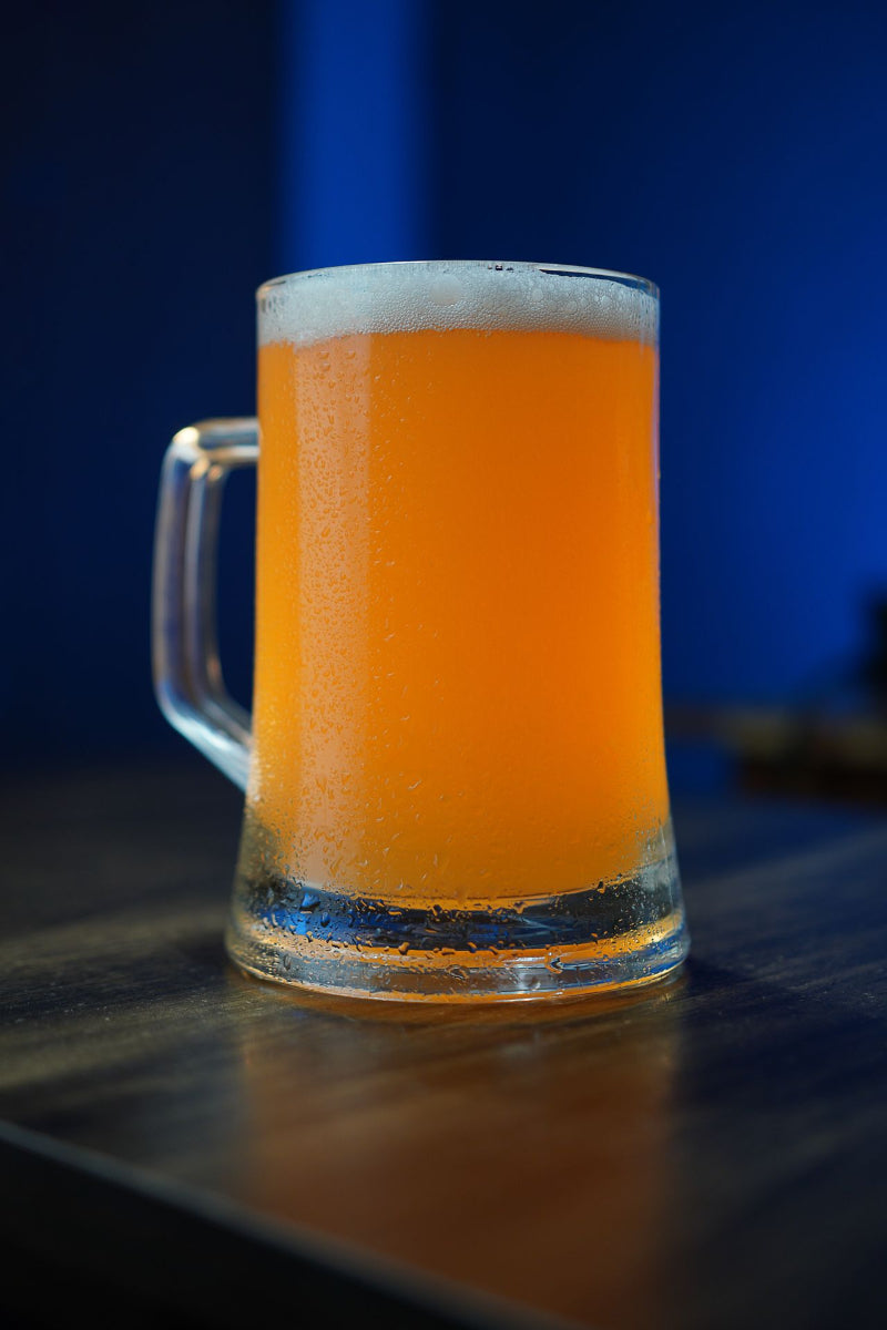 Kühles Bier in einem Glas –begleitend zum Thema: ist Bier basisch oder säurebildend